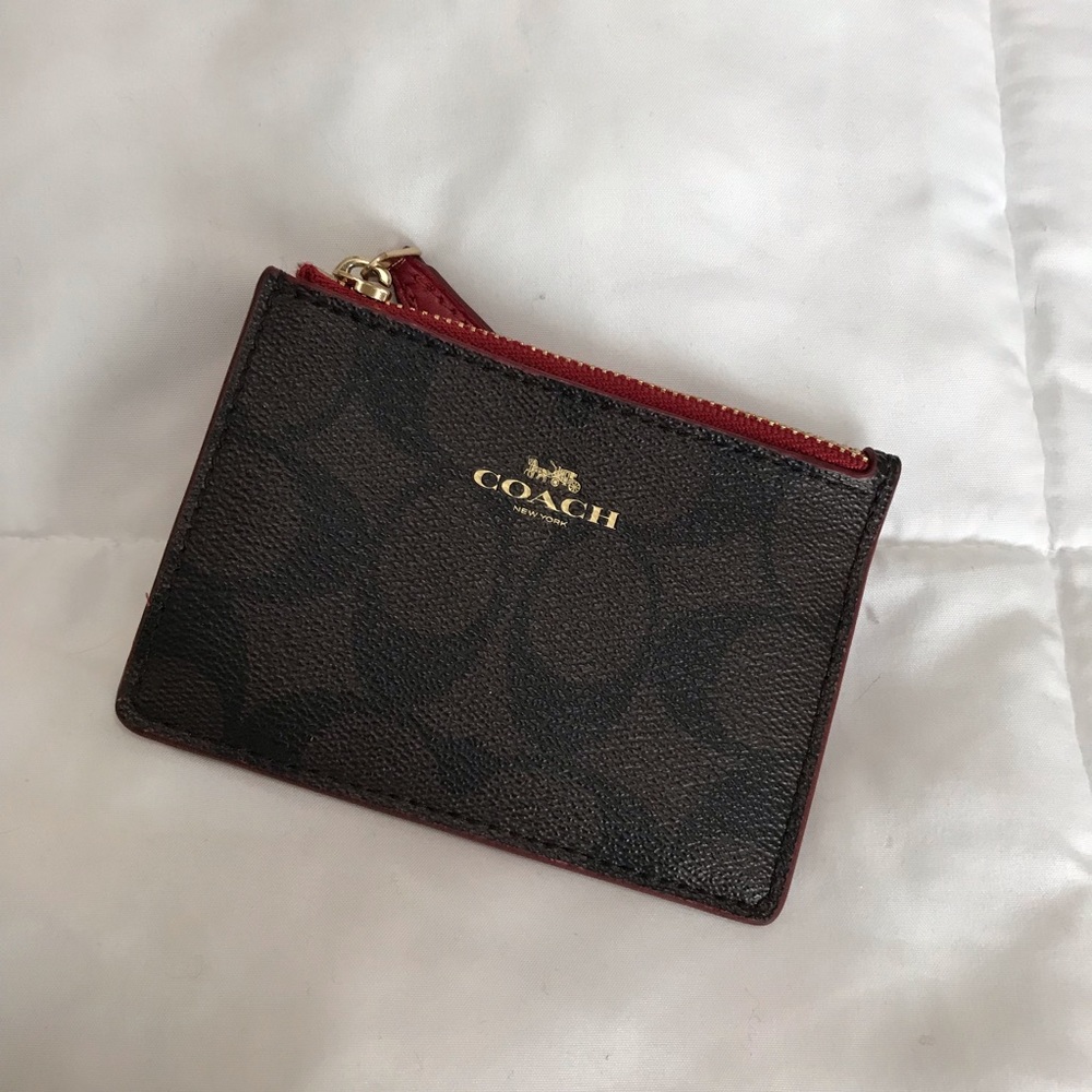 >Mini coach wallet